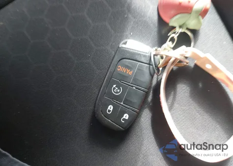 2018 Jeep Compass Latitude 4X4 из США, поврежденный, VIN 3C4NJDBB1JT435428